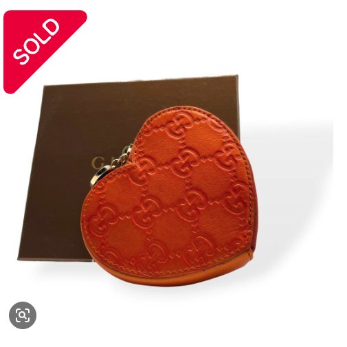 GUCCI の実際の販売画面(SOLD・即決16,000円)